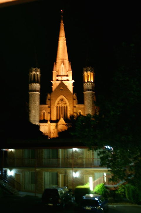 Cathedral Motor Inn - Accommodation BNB 2