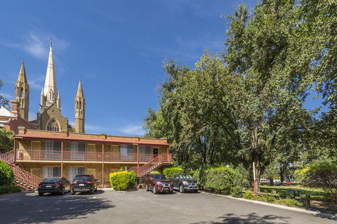 Cathedral Motor Inn - Accommodation BNB 1