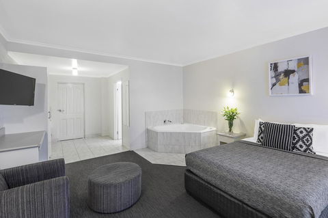 Cathedral Motor Inn - Accommodation BNB 18