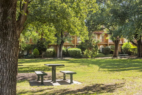 Cathedral Motor Inn - Accommodation BNB 5