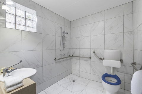 Cathedral Motor Inn - Accommodation BNB 13