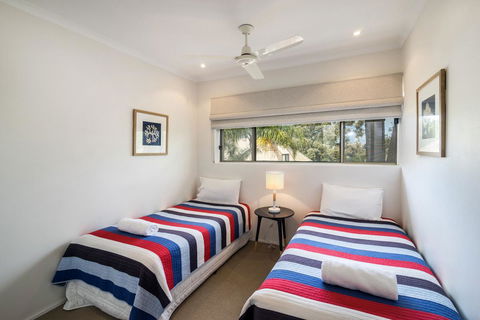 Sunseeker Holiday Apartments - Accommodation BNB 3