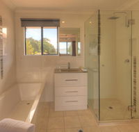 Dolphin Waters - Accommodation BNB