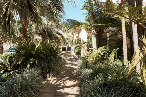 Sea Change Beachfront Apartments - Accommodation BNB 19