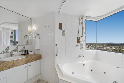 Mantra Mooloolaba Beach - Accommodation BNB 24