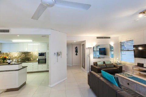 Emerald Noosa - Accommodation BNB 8