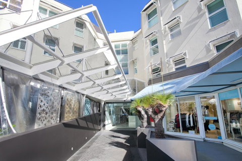 Emerald Noosa - Accommodation BNB 2