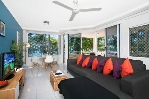 On The Beach Apartments - Accommodation BNB 18