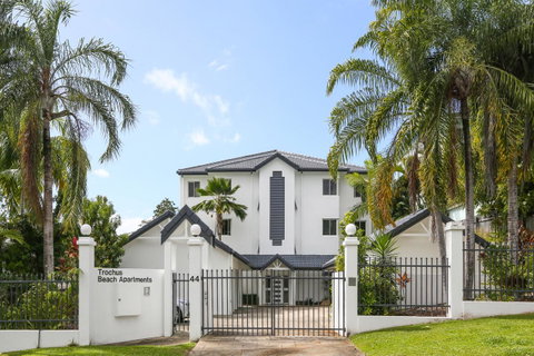 On The Beach Apartments - Accommodation BNB 4