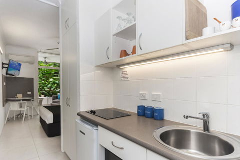 By The Sea Port Douglas - Accommodation BNB 13