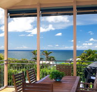 Jolly Roger's Beach House - Accommodation BNB
