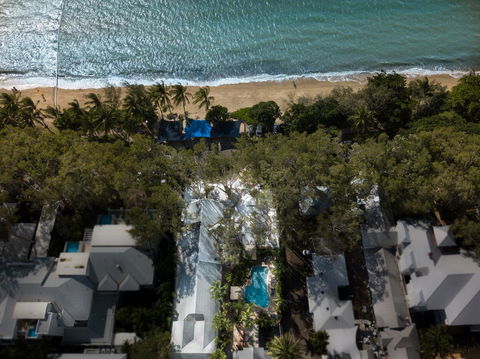 Paradise On The Beach Resort - Accommodation BNB 6