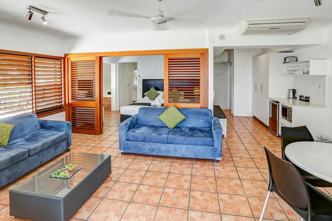 Paradise On The Beach Resort - Accommodation BNB 15