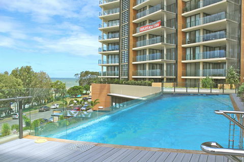 Oaks Redcliffe Mon Komo Suites - Accommodation BNB 5