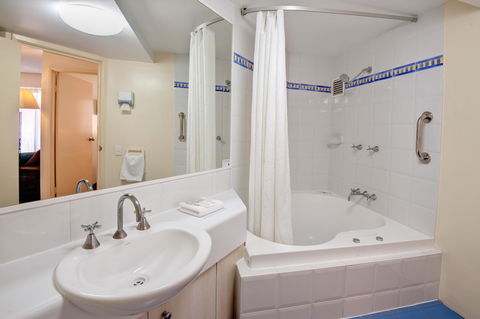 Nautilus Resort Mooloolaba - Accommodation BNB 24