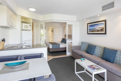 Ramada Resort By Wyndham Golden Beach - Accommodation BNB 21