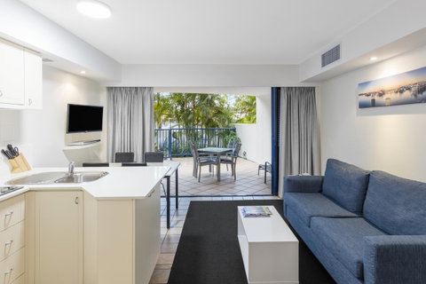 Ramada Resort By Wyndham Golden Beach - Accommodation BNB 3