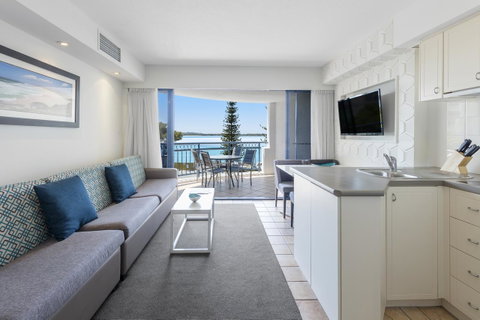 Ramada Resort By Wyndham Golden Beach - Accommodation BNB 24