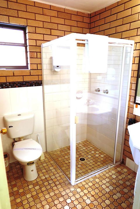 Twin Pines Motel - Accommodation BNB 26