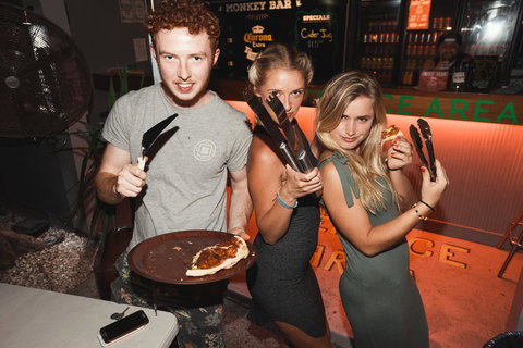 Mad Monkey Central - Accommodation BNB 28