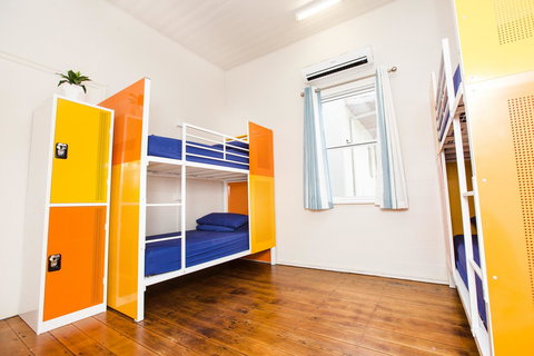 Mad Monkey Central - Accommodation BNB 7