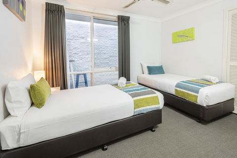 The Beach Motel Hervey Bay - Accommodation BNB 24