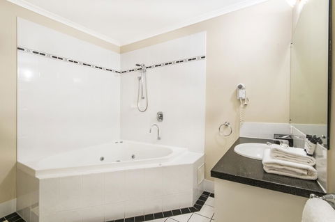 Regal Port Douglas - Accommodation BNB 9