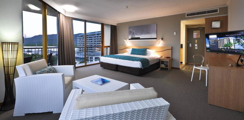 Pacific Hotel Cairns - Accommodation BNB 42