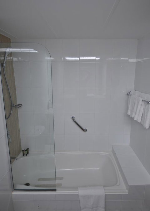 Pacific Hotel Cairns - Accommodation BNB 40