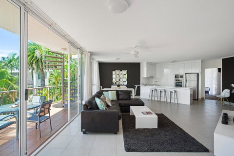 Noosa Tropicana - Accommodation BNB 10