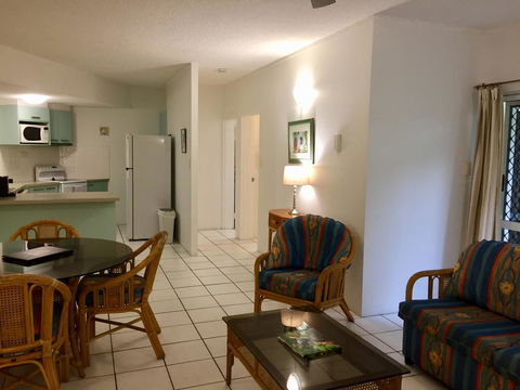 The Port Douglas Queenslander - Accommodation BNB 7