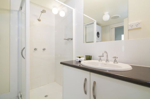 The Port Douglas Queenslander - Accommodation BNB 8