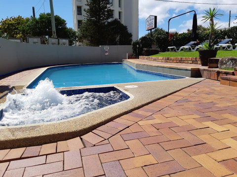 Surfers Chalet - Accommodation BNB 3
