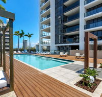 Qube Broadbeach - Accommodation BNB