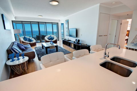 Reflections Tower Two - Accommodation BNB 18
