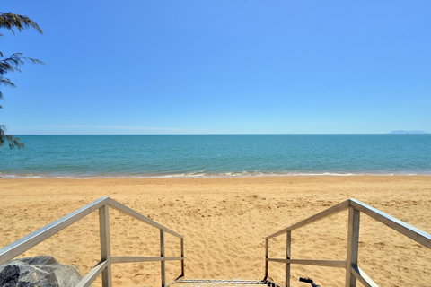 Bellevue At Trinity Beach - Accommodation BNB 10
