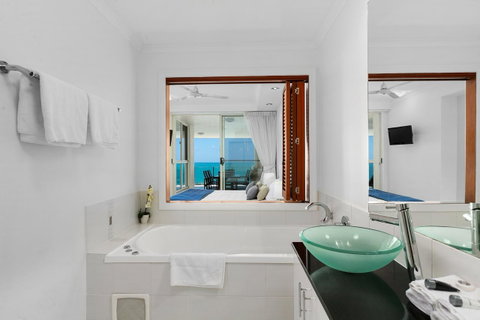 Bellevue At Trinity Beach - Accommodation BNB 3