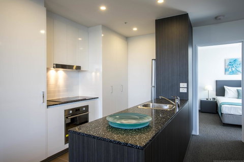 Synergy Broadbeach - Official - Accommodation BNB 1
