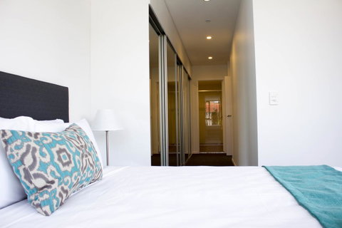 Synergy Broadbeach - Official - Accommodation BNB 16
