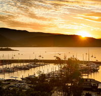 Sunlit Waters Studio Apartments - Accommodation BNB
