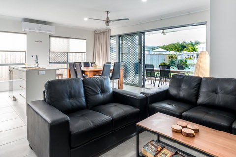 Blue Lagoon Villa A - Accommodation BNB 13
