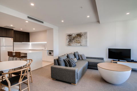 Iconic Kirra Beach Resort - Accommodation BNB 4