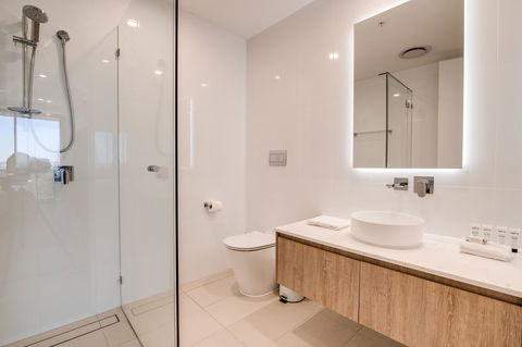 Iconic Kirra Beach Resort - Accommodation BNB 2