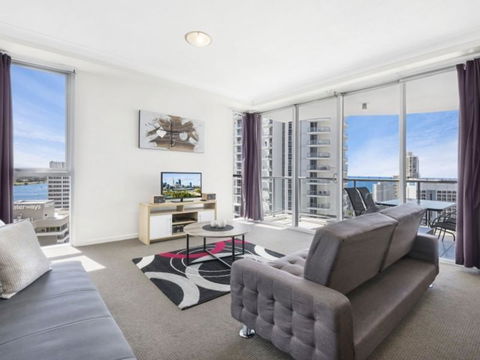 Beach Stay - Ocean & Riverview Resort Chevron Renaissance Central Surfers Paradise - Accommodation BNB 3