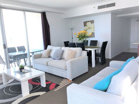 Beach Stay - Ocean & Riverview Resort Chevron Renaissance Central Surfers Paradise - Accommodation BNB 18