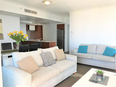 Beach Stay - Ocean & Riverview Resort Chevron Renaissance Central Surfers Paradise - Accommodation BNB 20
