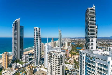 Beach Stay - Ocean & Riverview Resort Chevron Renaissance Central Surfers Paradise - Accommodation BNB 23