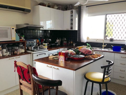 XYL Pets Friendly Seaside Boutique Guesthouse - Accommodation BNB 2