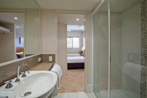 Coral Sands Beachfront Resort - Accommodation BNB 24