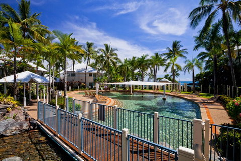 Coral Sands Beachfront Resort - Accommodation BNB 5